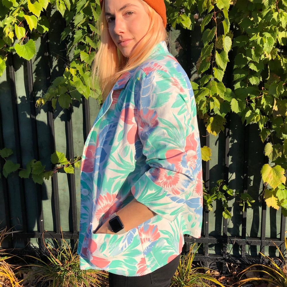 ⚡️ ‘80s Floral Blazer⚡️